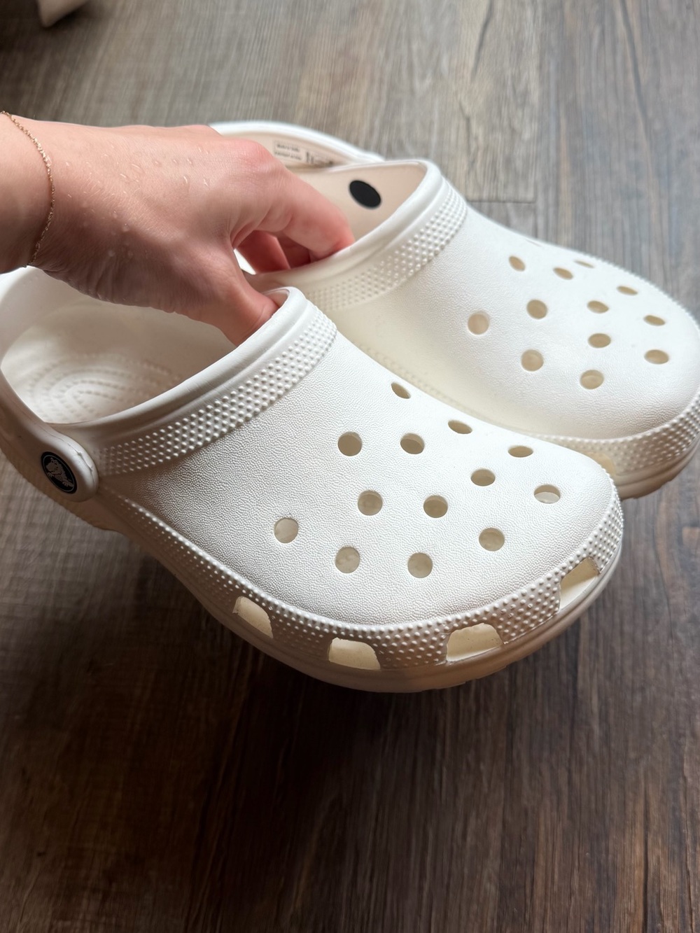 CROCS Classic Clog in White - Slip-On Comfort